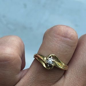 Gold ring